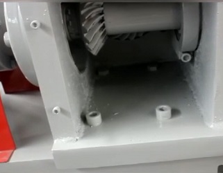 4英尺单板去皮机